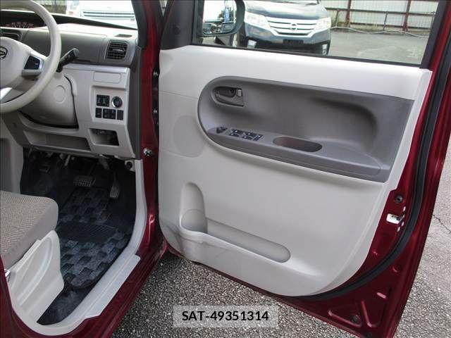 Daihatsu TANTO 2019-01 8369218-9