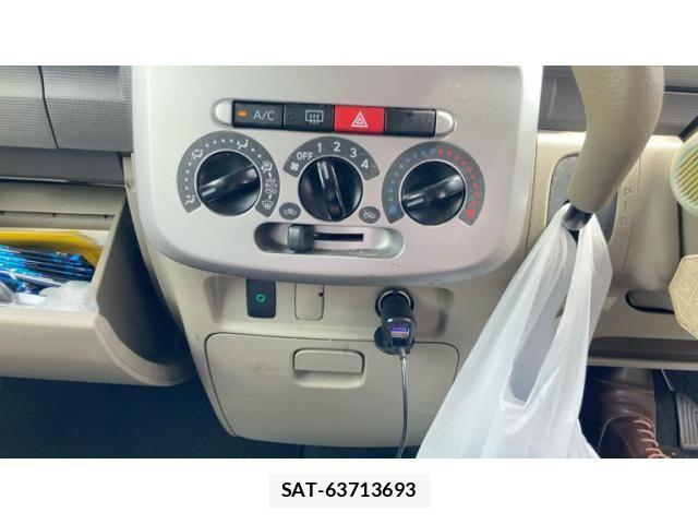 Daihatsu TANTO 2012-02 8372273-15