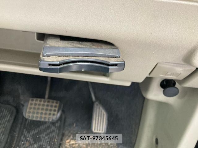 Daihatsu TANTO 2011-09 8415365-16