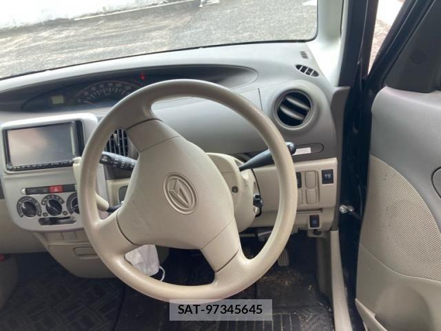 Daihatsu TANTO 2011-09 8415365-17