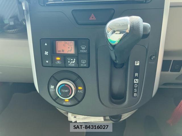 Daihatsu TANTO 2014-04 8415354-16