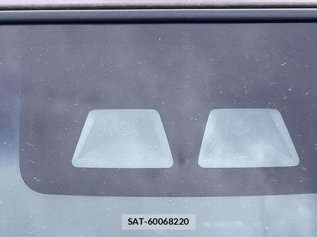 Daihatsu TANTO 2017-11 8415323-17