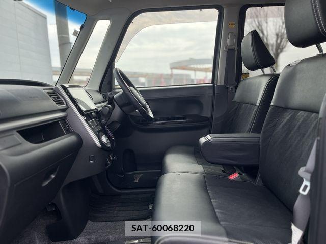 Daihatsu TANTO 2017-11 8415323-18