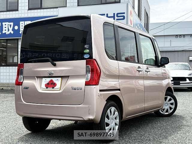 Daihatsu TANTO 2014-01 8415341-2