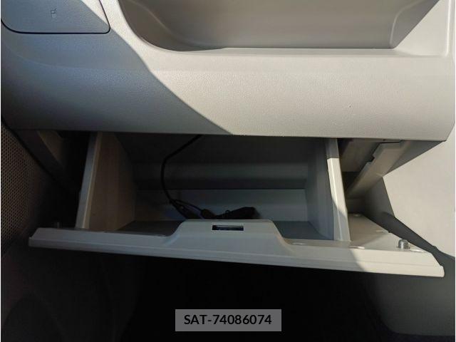 Daihatsu TANTO 2016-03 8415325-13