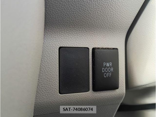 Daihatsu TANTO 2016-03 8415325-21
