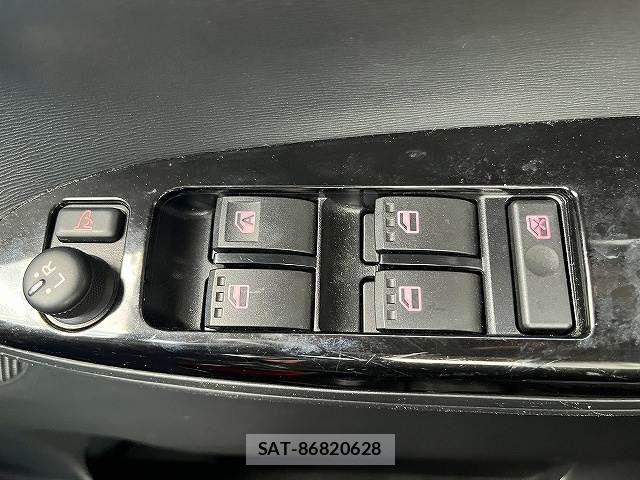 Daihatsu TANTO 2014-06 8415324-18