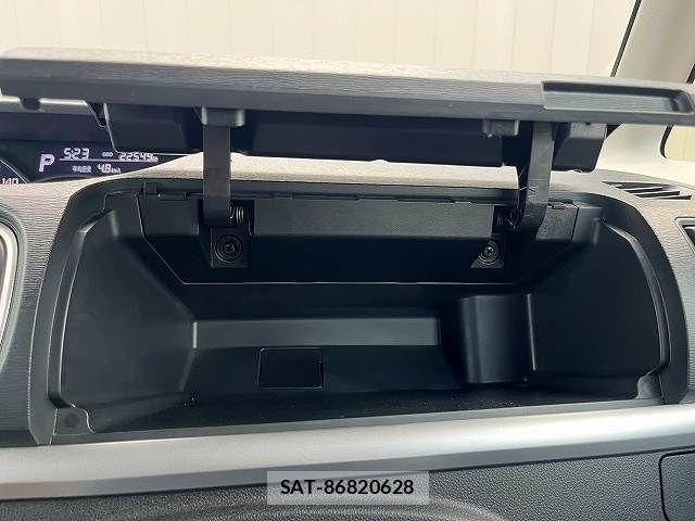 Daihatsu TANTO 2014-06 8415324-28