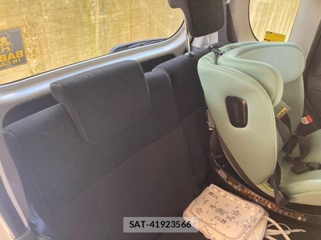 Daihatsu TANTO 2012-06 8415356-12