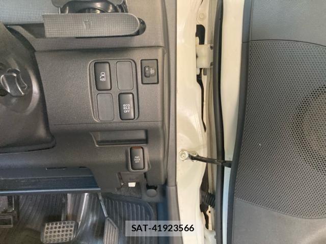 Daihatsu TANTO 2012-06 8415356-15