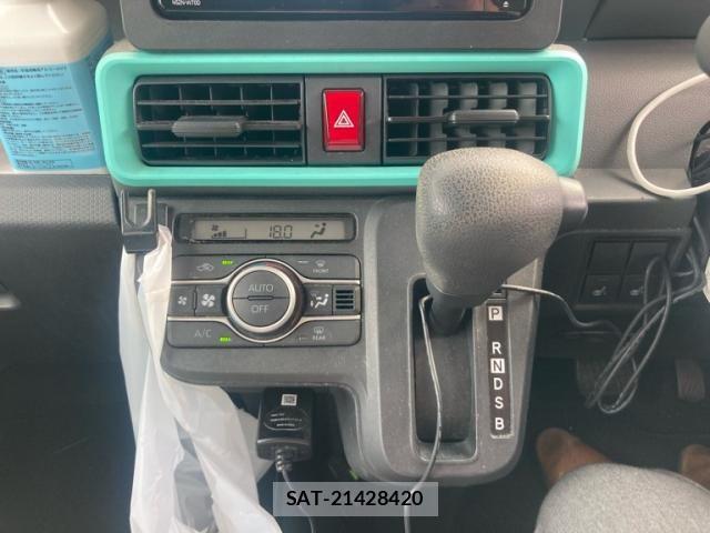 Daihatsu TANTO 2020-04 8415327-16