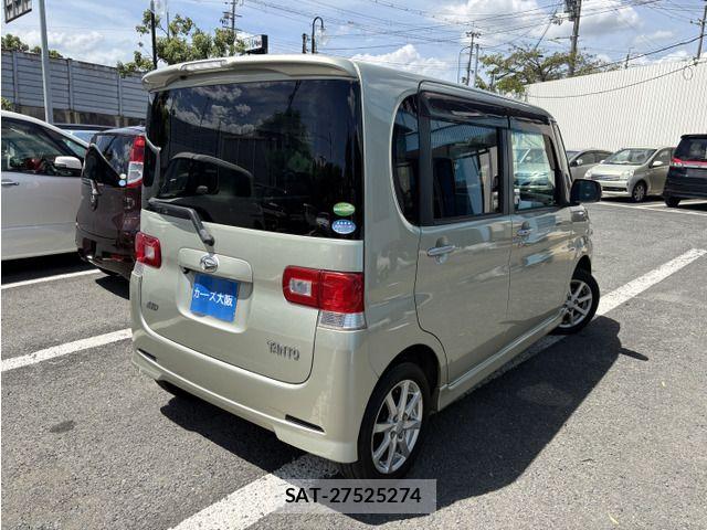 Daihatsu TANTO 2013-09 8415349-2