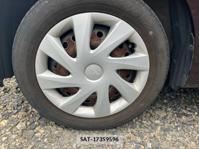 Daihatsu TANTO 2015-02 8415351-9