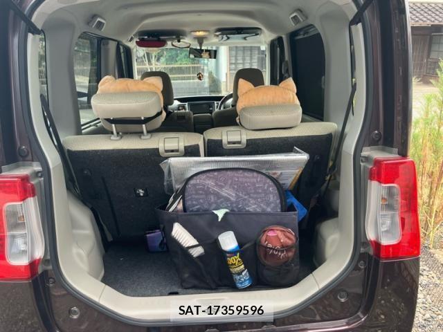 Daihatsu TANTO 2015-02 8415351-11