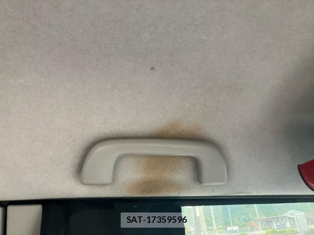Daihatsu TANTO 2015-02 8415351-17