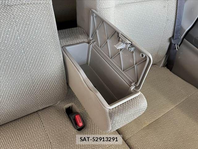 Daihatsu TANTO 2015-09 8415333-29