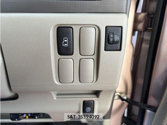Daihatsu TANTO 2012-04 8415353-6