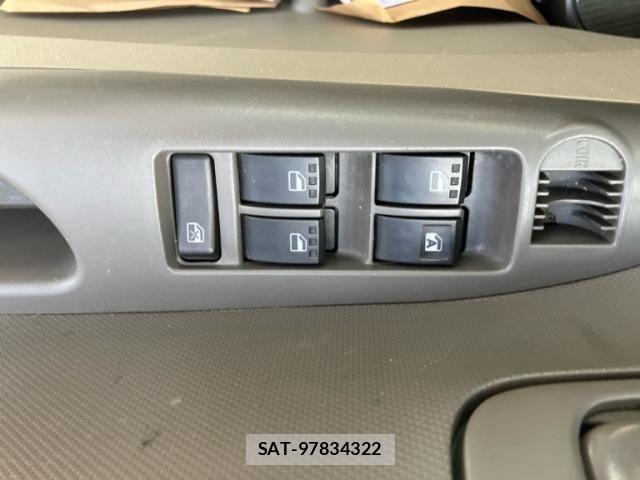 Daihatsu TANTO 2011-02 8415357-13