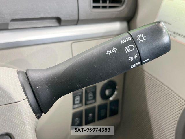Daihatsu TANTO 2014-01 8438971-5