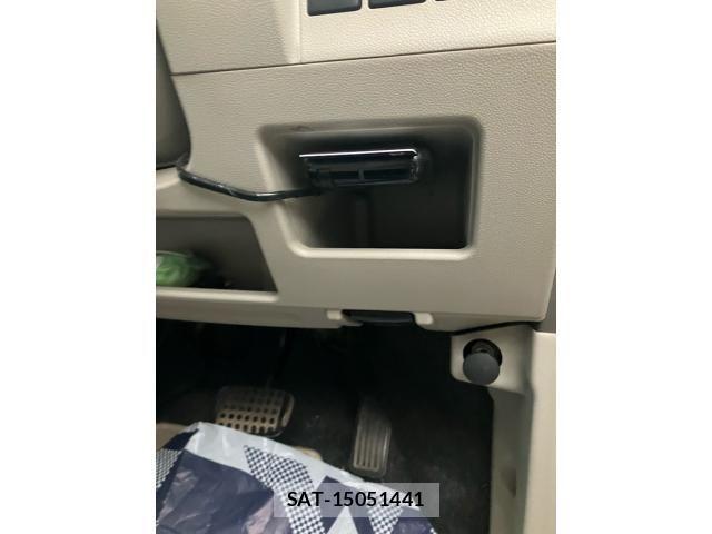 Daihatsu TANTO 2013-12 8438550-16