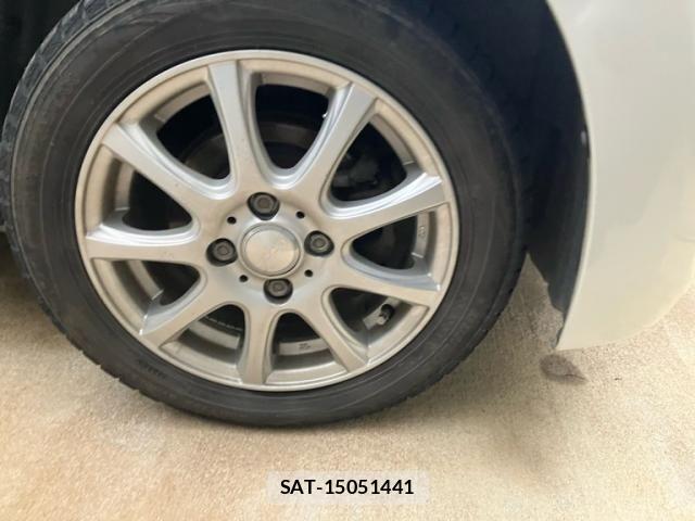 Daihatsu TANTO 2013-12 8438550-6
