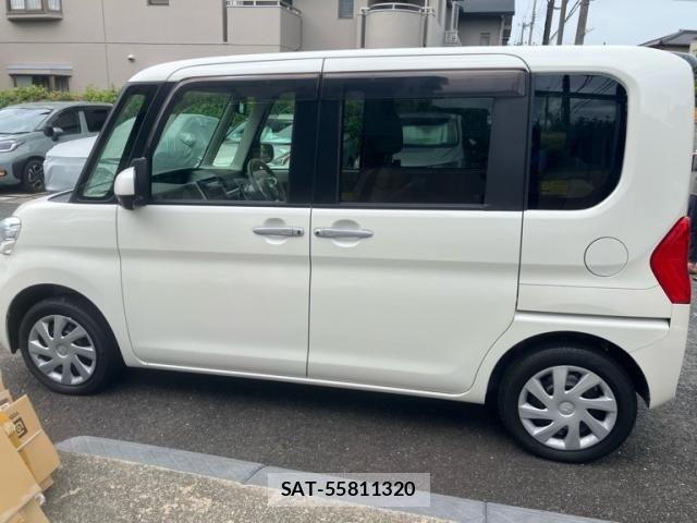 Daihatsu TANTO 2017-09 8438972-11