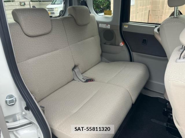 Daihatsu TANTO 2017-09 8438972-8