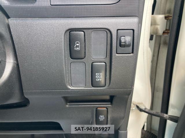Daihatsu TANTO 2012-09 8438974-17