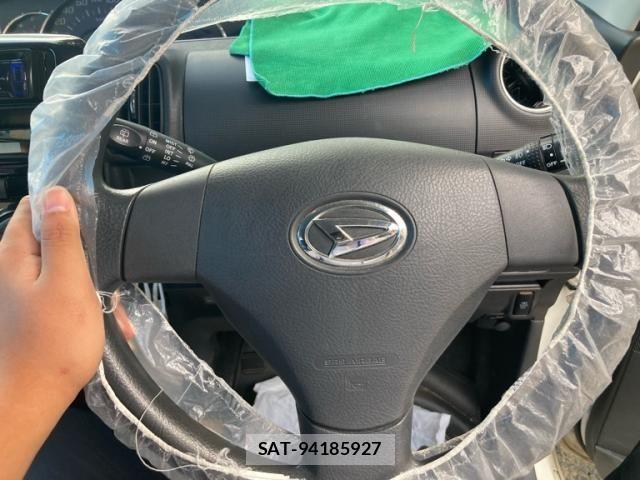 Daihatsu TANTO 2012-09 8438974-24