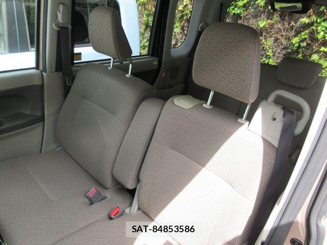 Daihatsu TANTO 2019-03 8458585-13