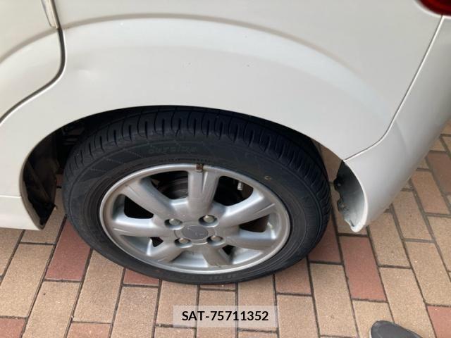 Daihatsu TANTO 2007-10 8527707-9