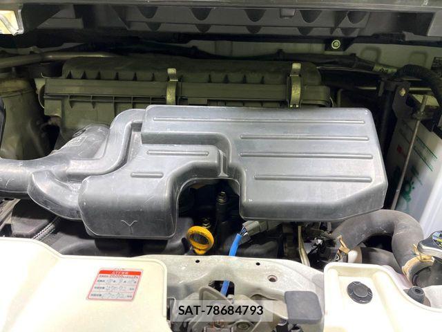 Daihatsu TANTO 2011-09 8528567-17