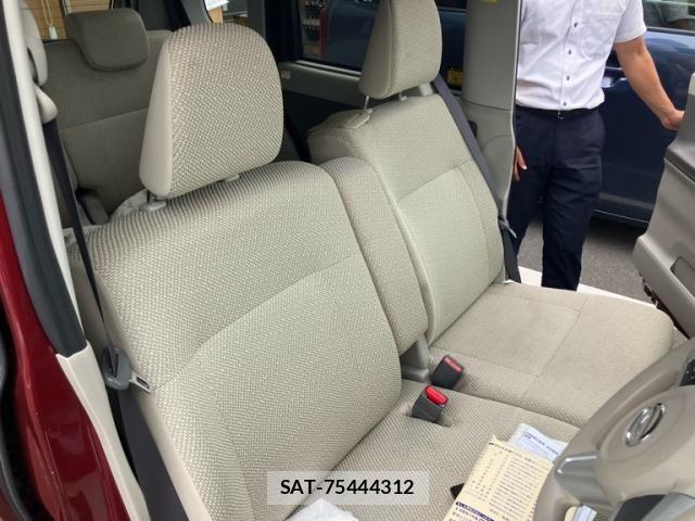 Daihatsu TANTO 2013-10 8527700-12