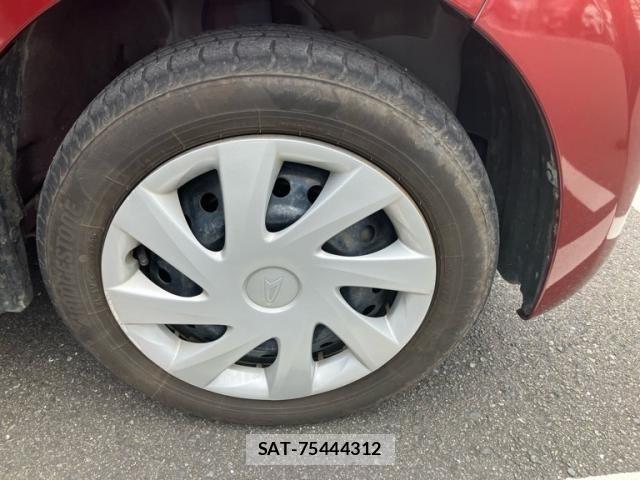 Daihatsu TANTO 2013-10 8527700-4