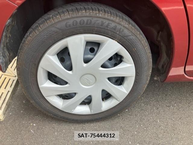 Daihatsu TANTO 2013-10 8527700-5