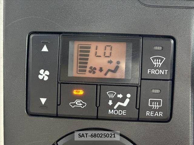 Daihatsu TANTO 2014-01 8528568-27