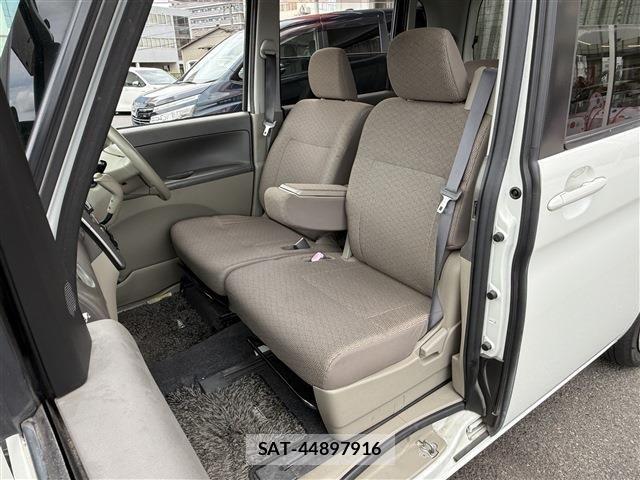 Daihatsu TANTO 2011-09 8527705-17