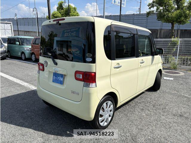 Daihatsu TANTO 2009-12 8563740-3