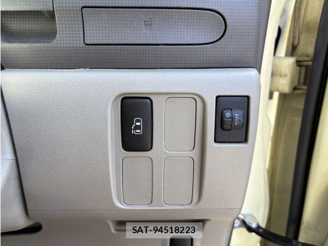 Daihatsu TANTO 2009-12 8563740-6
