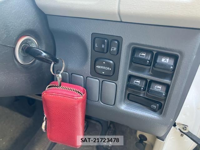 Daihatsu TANTO 2005-05 8563742-16