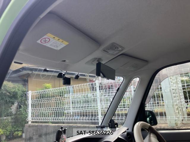 Daihatsu TANTO 2011-08 8563750-12