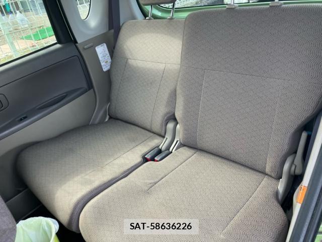 Daihatsu TANTO 2011-08 8563750-13