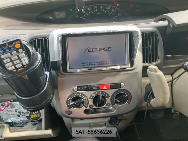Daihatsu TANTO 2011-08 8563750-18