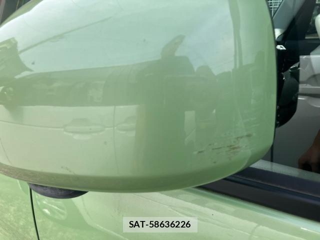 Daihatsu TANTO 2011-08 8563750-6