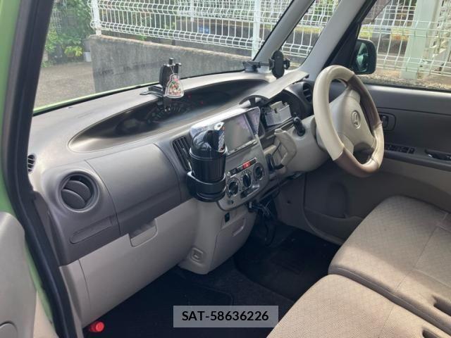 Daihatsu TANTO 2011-08 8563750-7