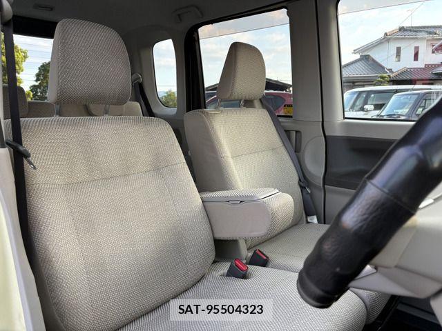 Daihatsu TANTO 2014-07 8563737-11