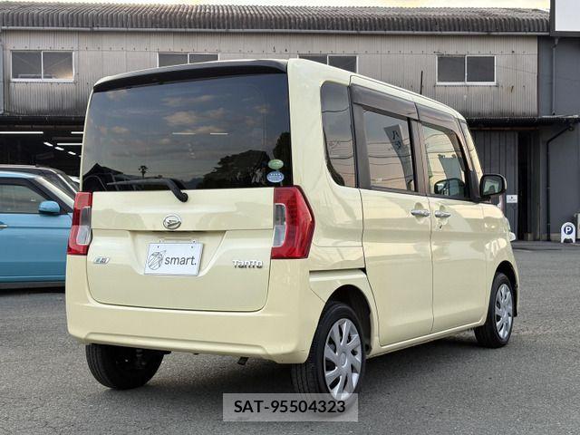 Daihatsu TANTO 2014-07 8563737-8