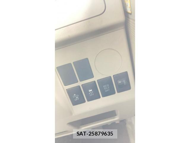 Daihatsu TANTO 2013-11 8563755-13