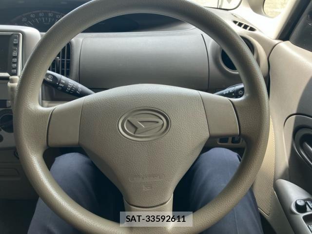 Daihatsu TANTO 2013-09 8563741-9