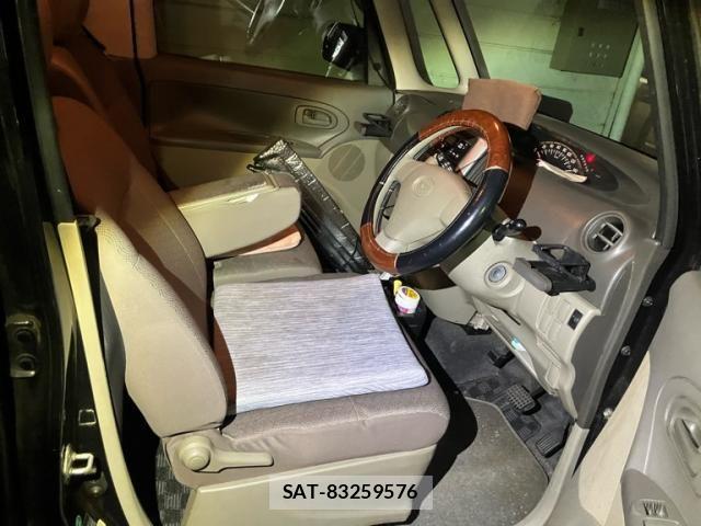 Daihatsu TANTO 2011-09 8629294-12